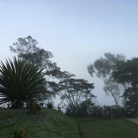 Estalagem Usina Velha Hotel Passa Quatro Bagian luar foto