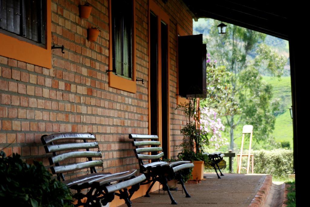 Estalagem Usina Velha Hotel Passa Quatro Bagian luar foto